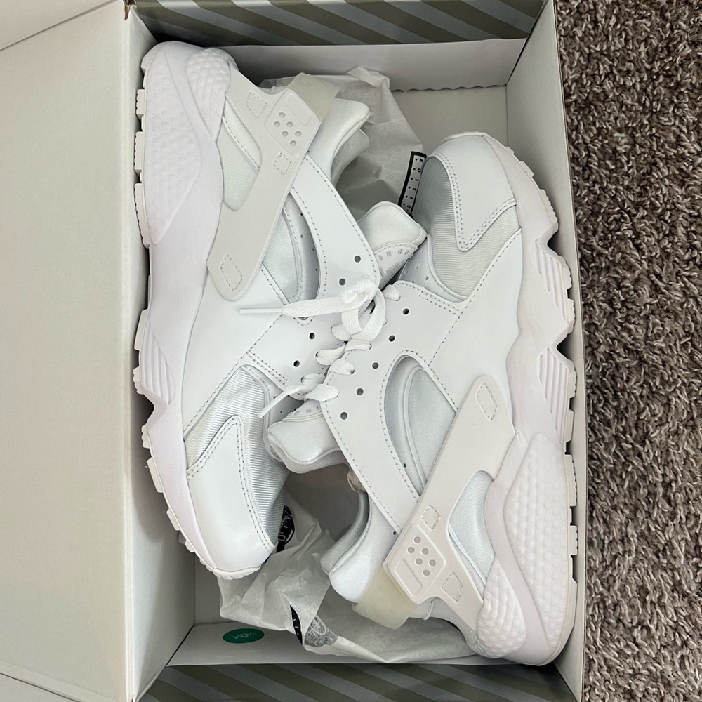 Nike air hurrache brand new